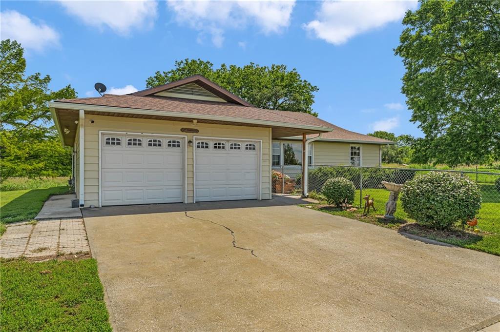 Listing Photo MLS #HMS2631212