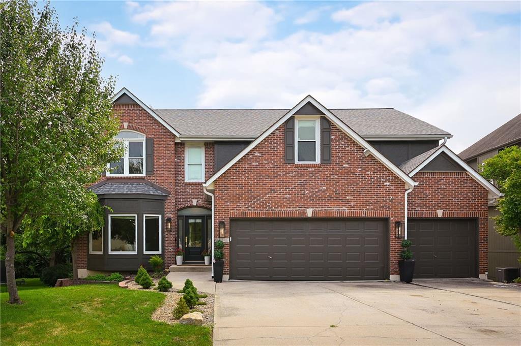 Listing Photo MLS #HMS2631405