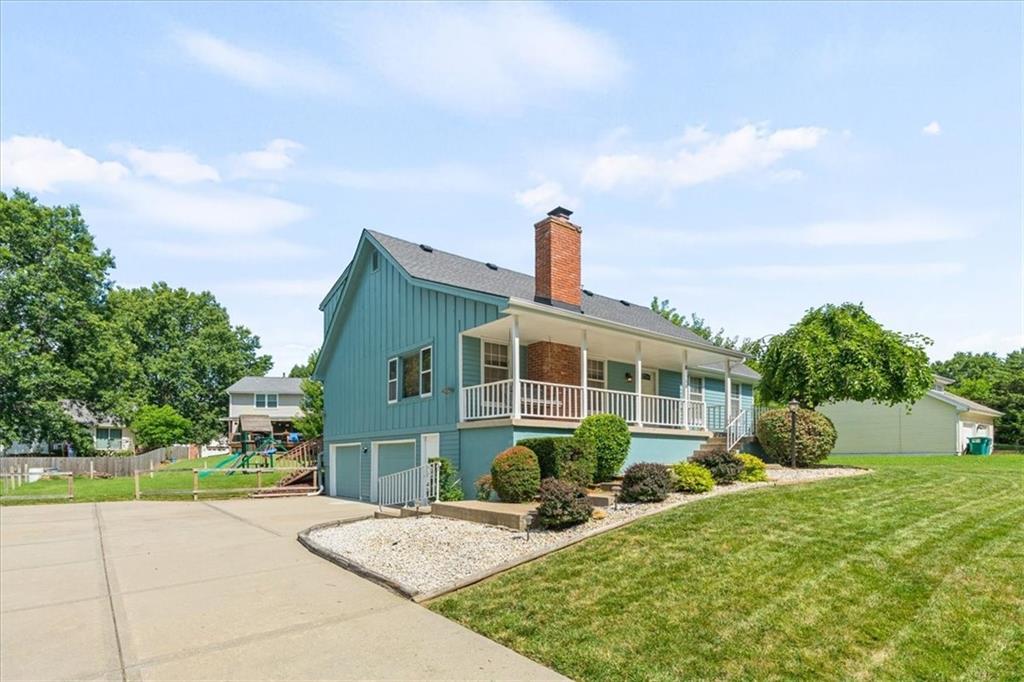 Listing Photo MLS #HMS2631439