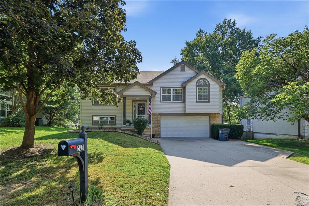 Listing Photo MLS #HMS2631634