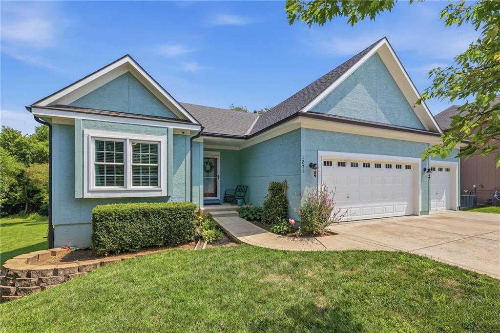 Listing Photo MLS #HMS2631651