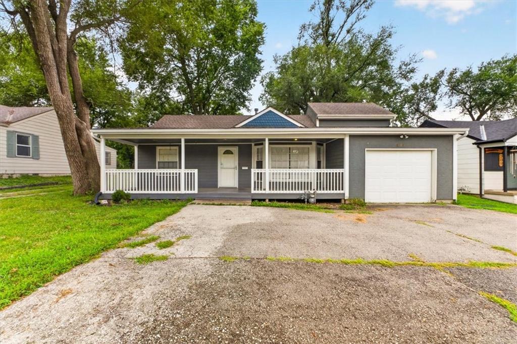 Listing Photo MLS #HMS2631653