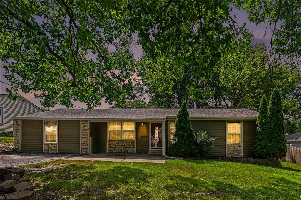 Listing Photo MLS #HMS2631687