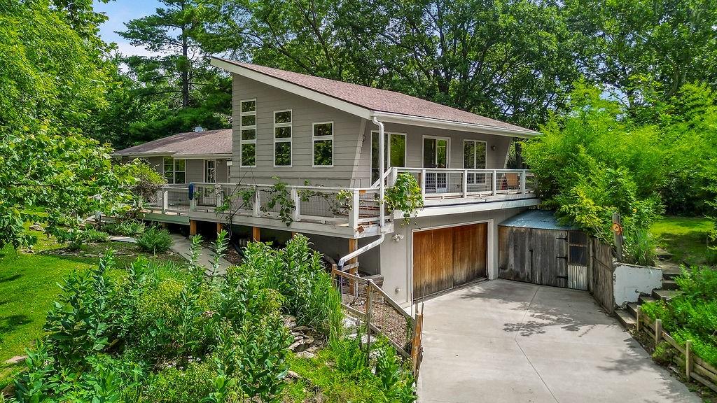 Listing Photo MLS #HMS2631716