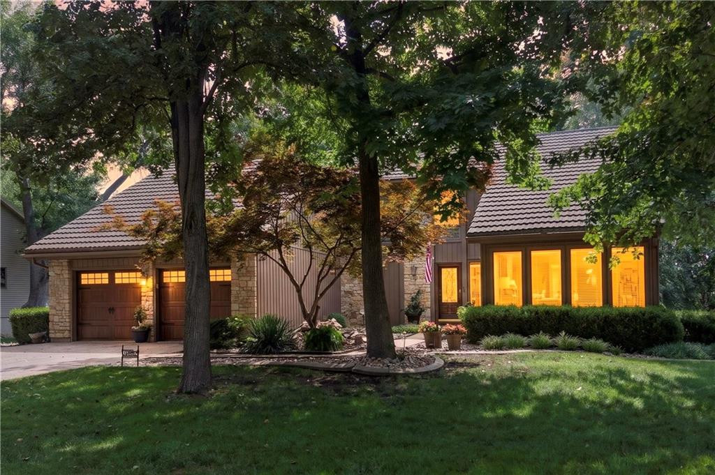 Listing Photo MLS #HMS2631900