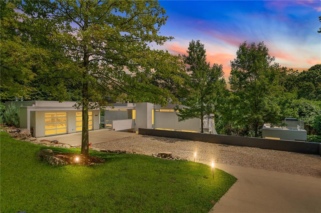 Listing Photo MLS #HMS2631921