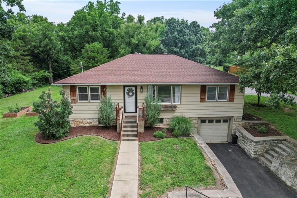 Listing Photo MLS #HMS2631922