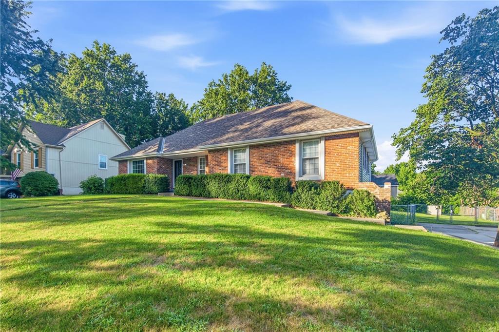 Listing Photo MLS #HMS2631974