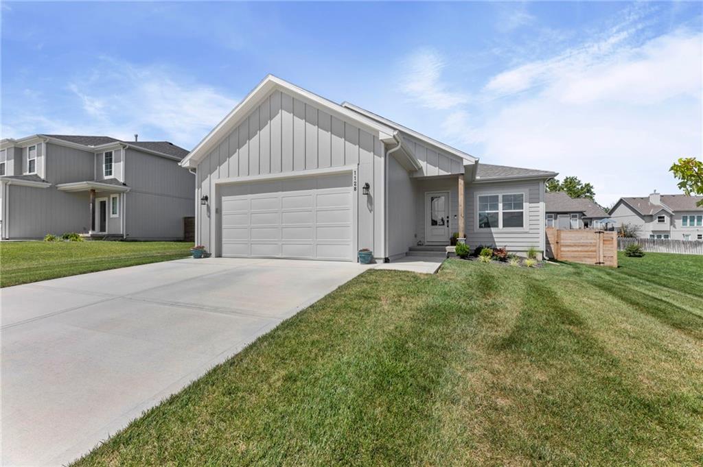 Listing Photo MLS #HMS2631982
