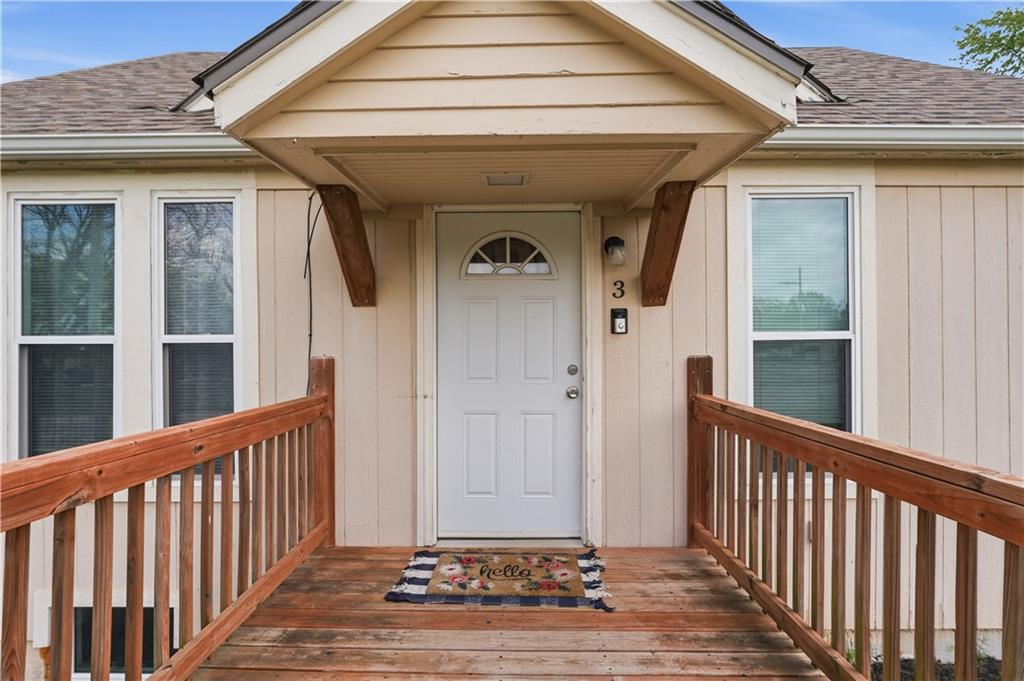 Listing Photo MLS #HMS2632129