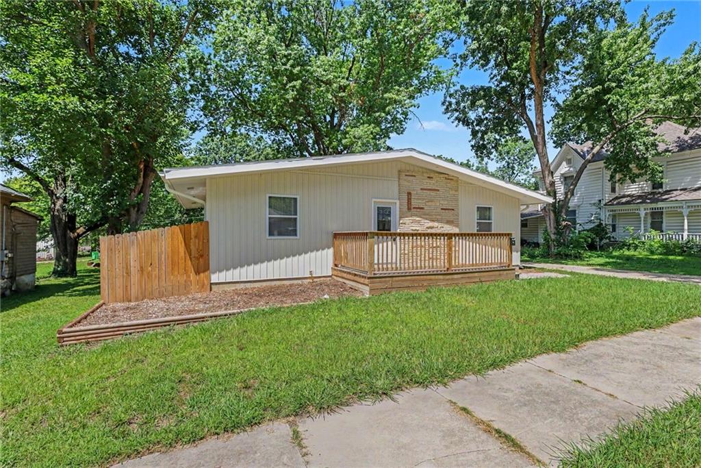 Listing Photo MLS #HMS2632277