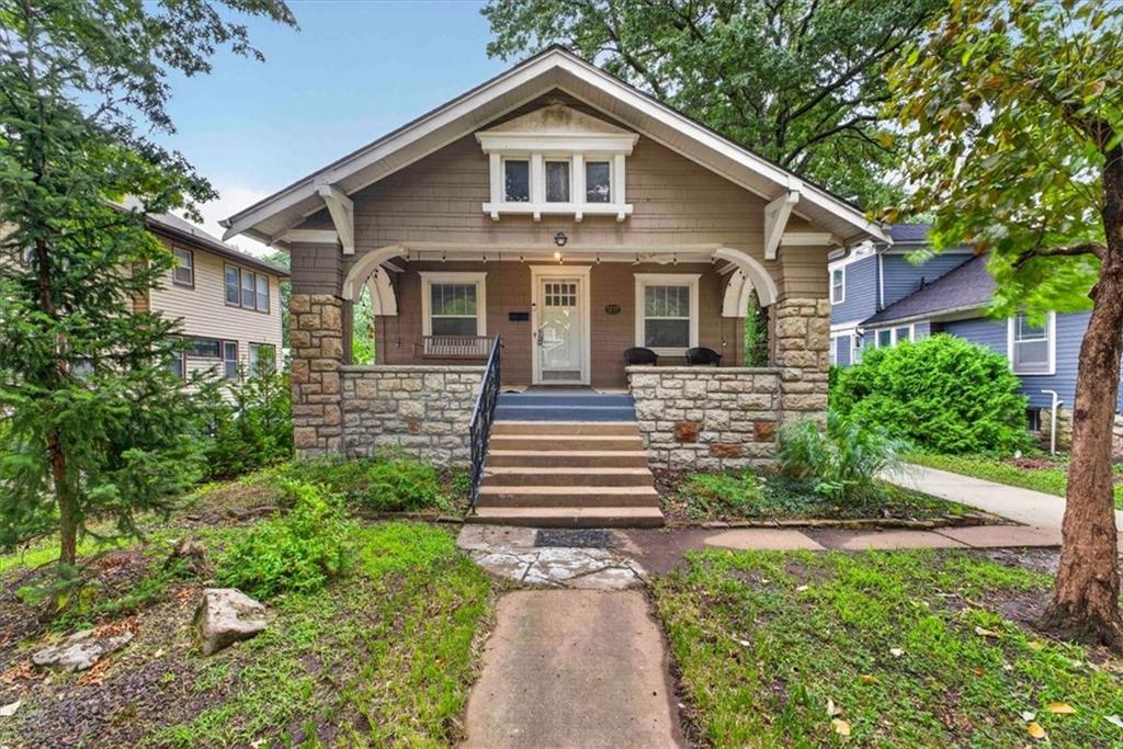 Listing Photo MLS #HMS2632381