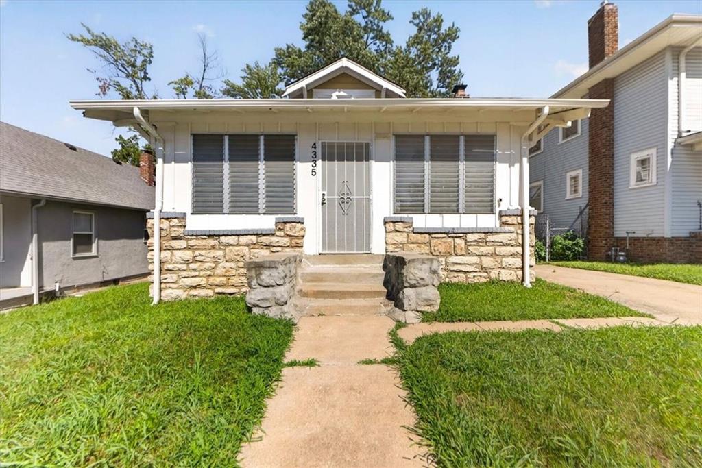 Listing Photo MLS #HMS2632458