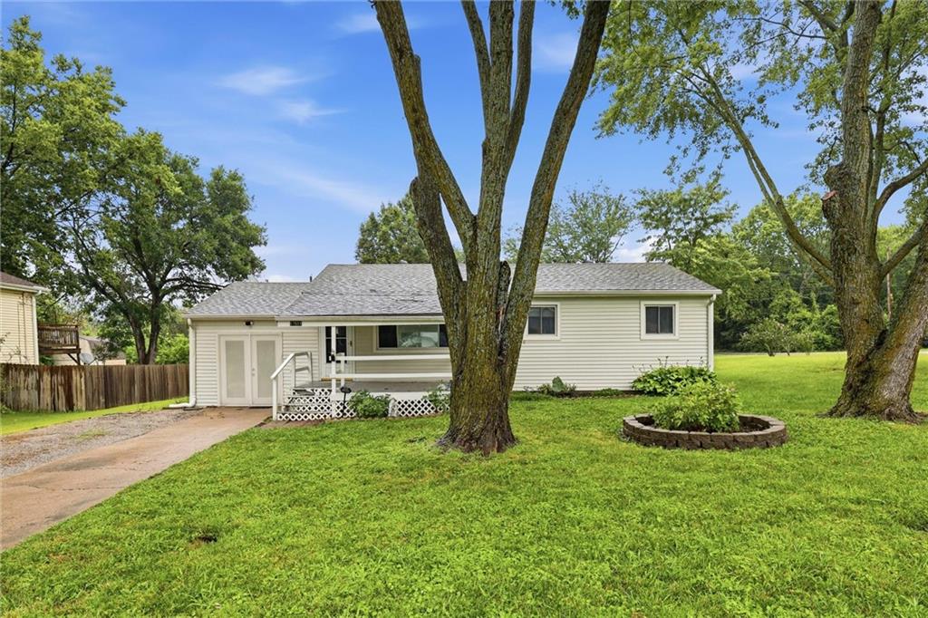 Listing Photo MLS #HMS2632641