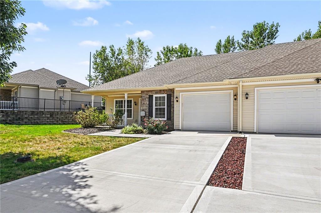 Listing Photo MLS #HMS2632802