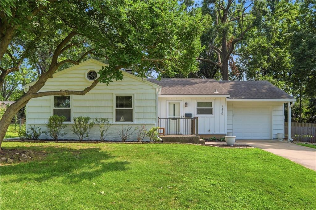 Listing Photo MLS #HMS2632806