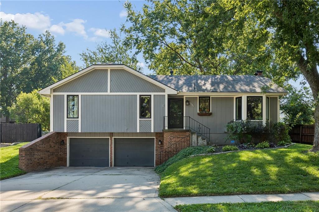 Listing Photo MLS #HMS2632901