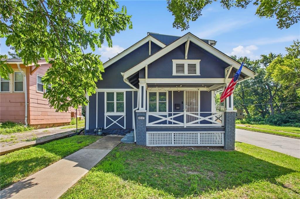 Listing Photo MLS #HMS2632916