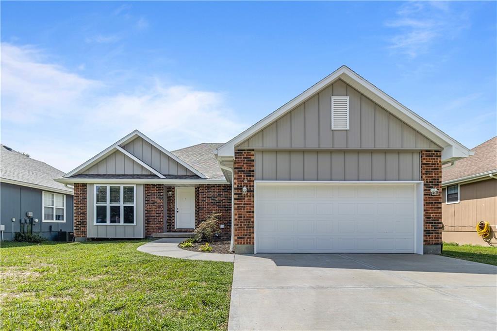 Listing Photo MLS #HMS2632929