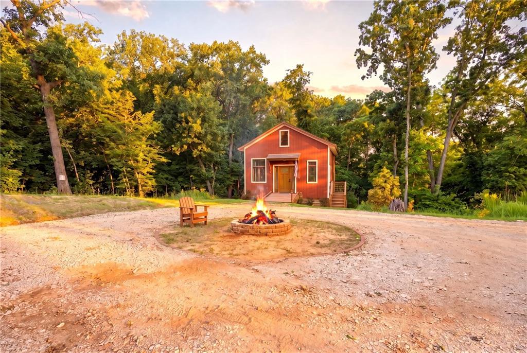 Listing Photo MLS #HMS2633108