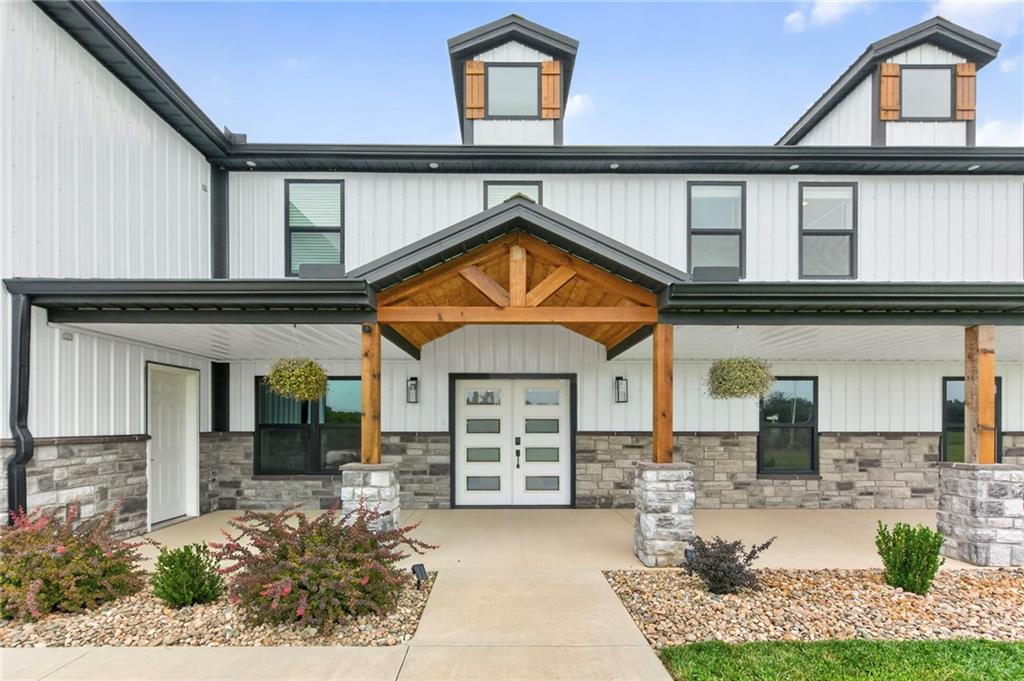 Listing Photo MLS #HMS2633149