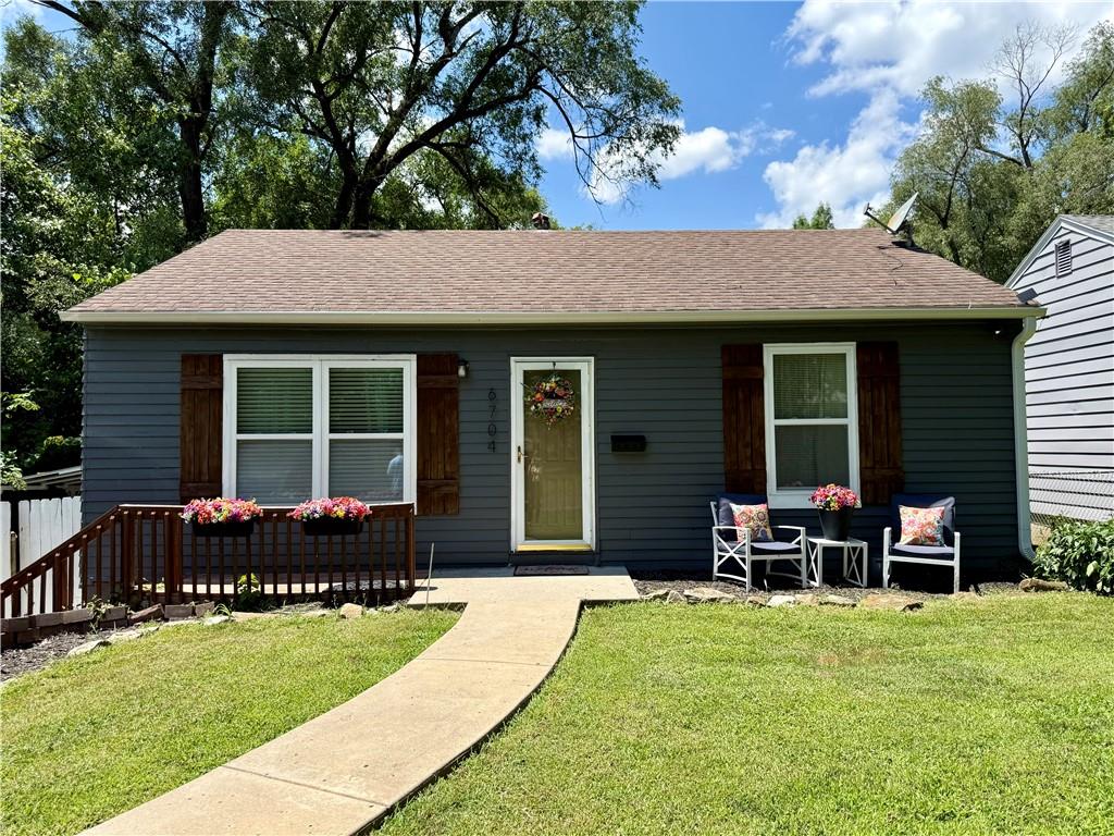 Listing Photo MLS #HMS2633183
