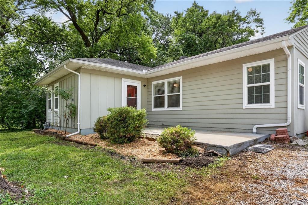 Listing Photo MLS #HMS2633201