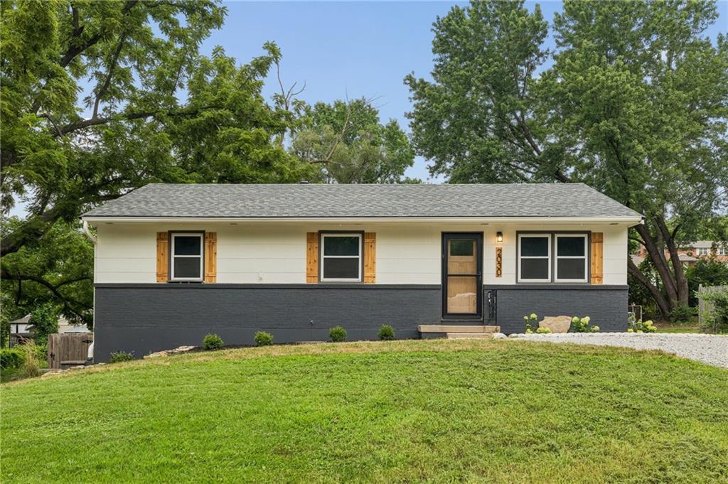 Listing Photo MLS #HMS2633281