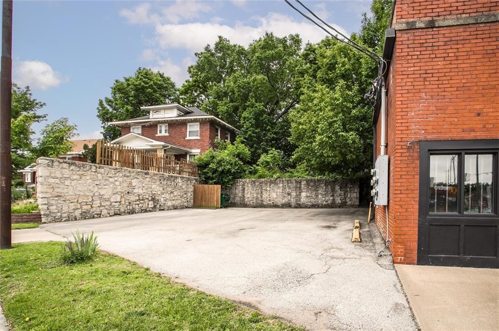 Listing Photo MLS #HMS2633414