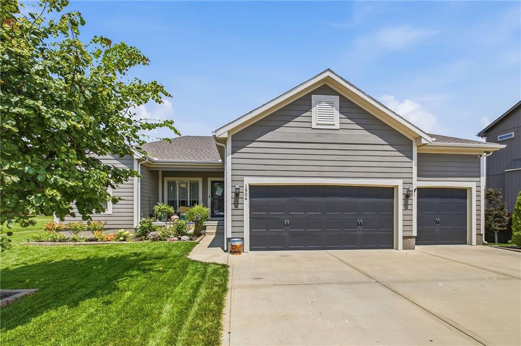 Listing Photo MLS #HMS2633663