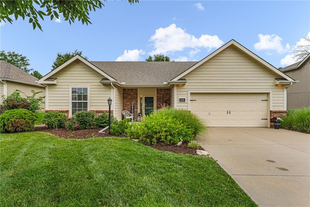 Listing Photo MLS #HMS2633718