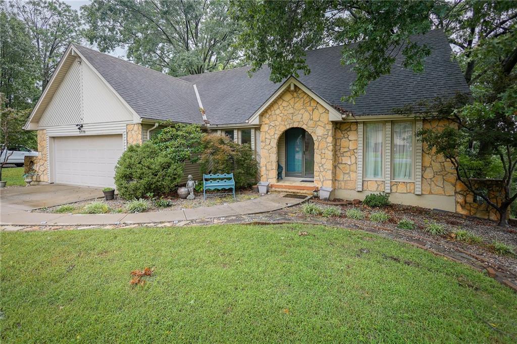 Listing Photo MLS #HMS2633786