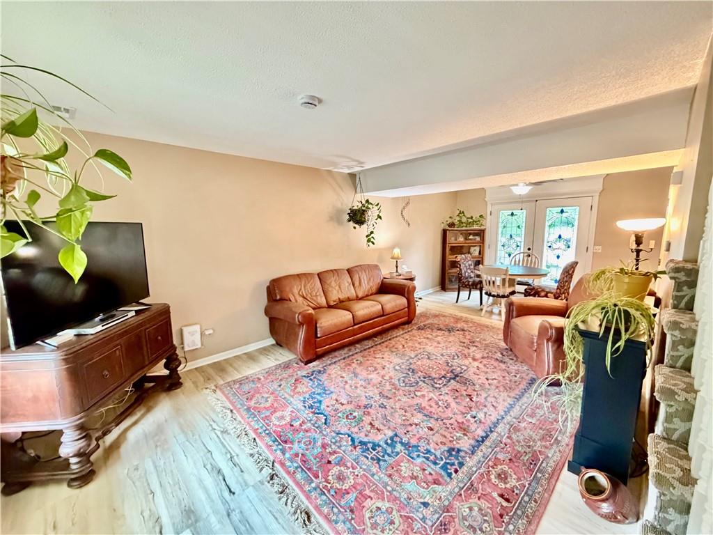 Listing Photo MLS #HMS2633873