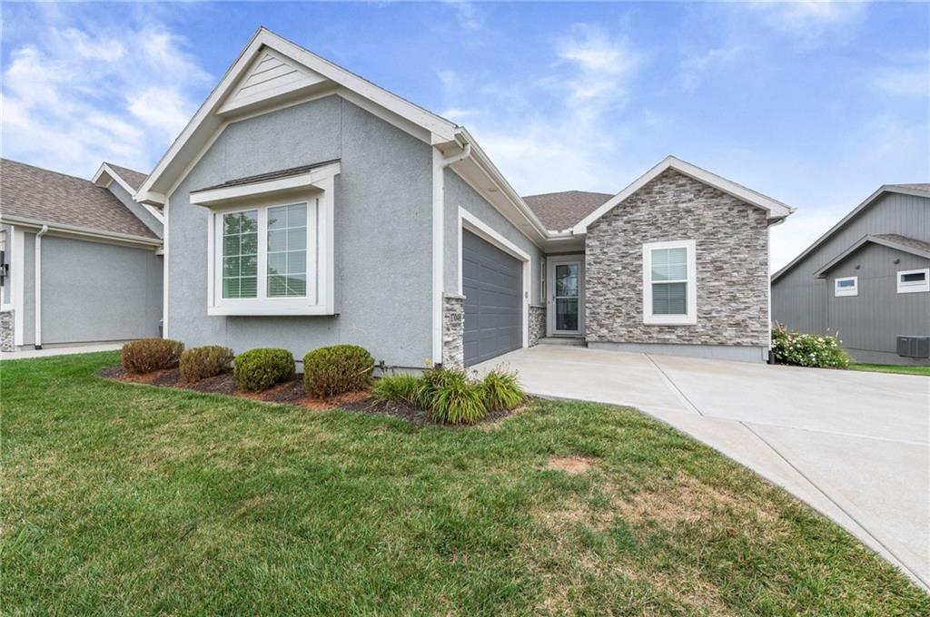 Listing Photo MLS #HMS2634105