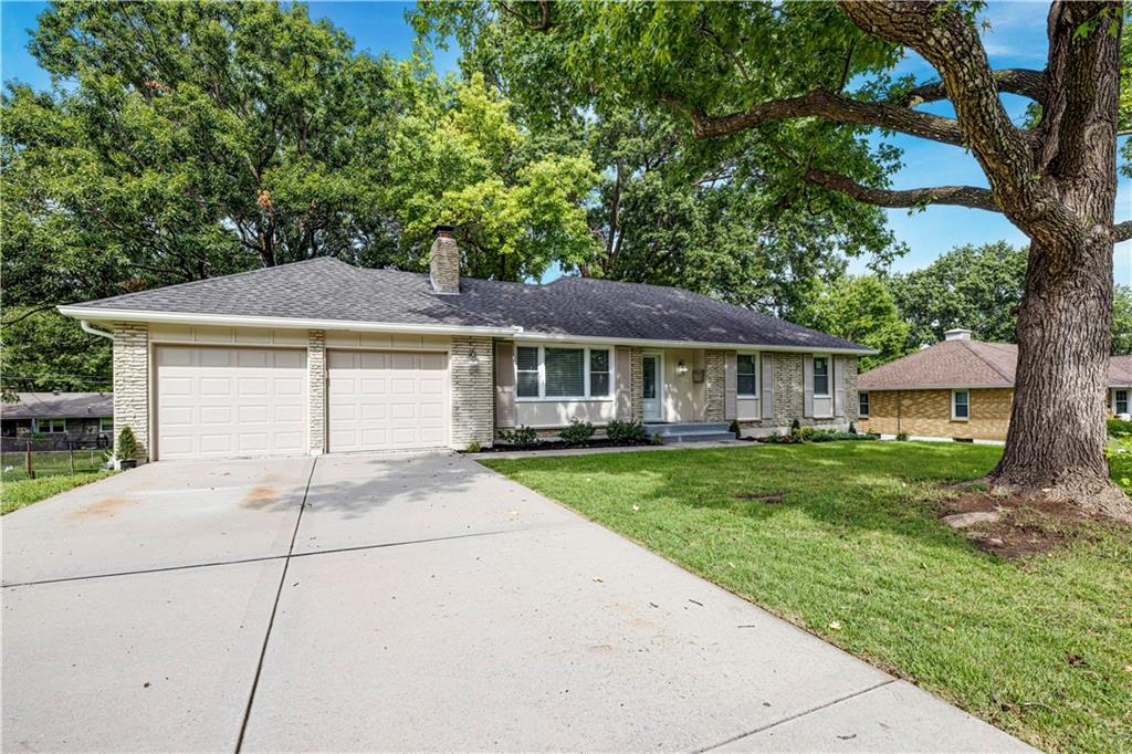 Listing Photo MLS #HMS2634205
