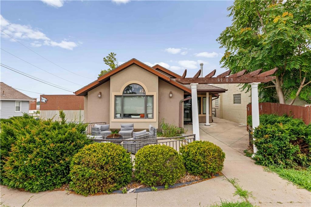 Listing Photo MLS #HMS2634347