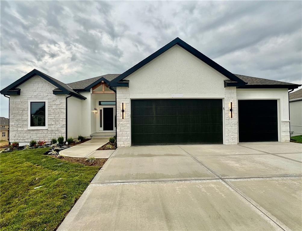 Listing Photo MLS #HMS2634351