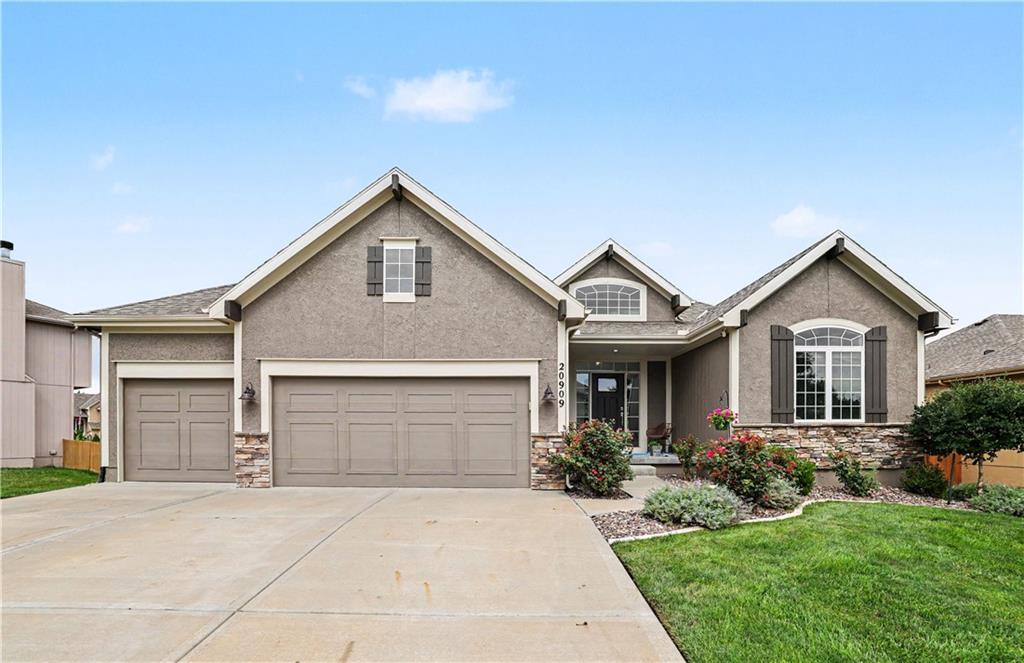 Listing Photo MLS #HMS2634380