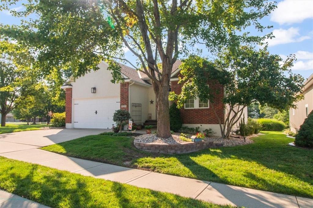 Listing Photo MLS #HMS2634422
