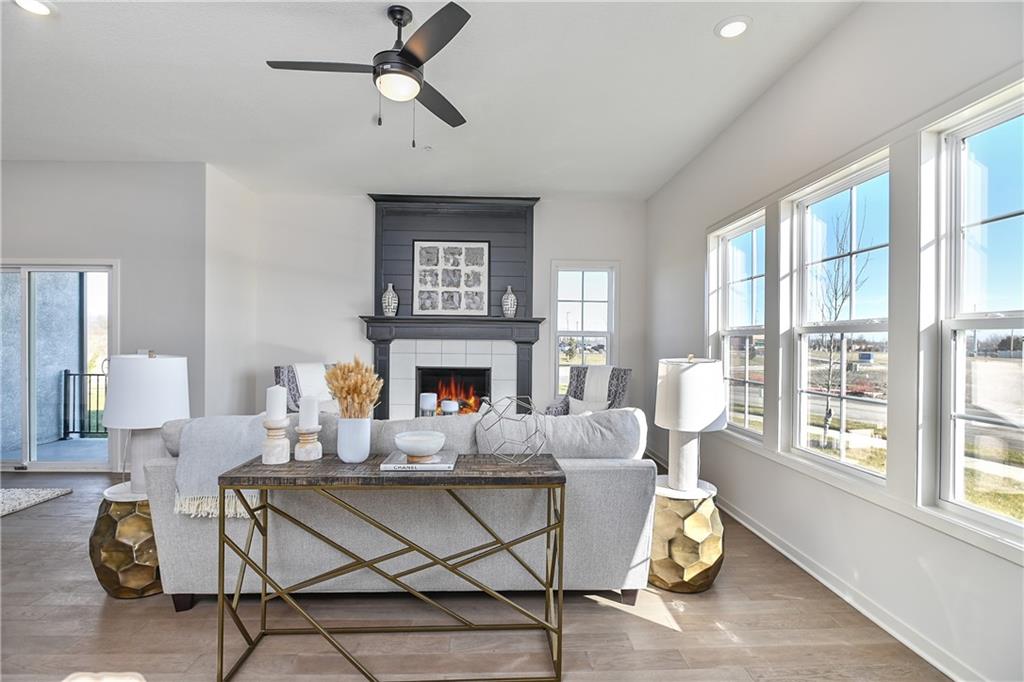 Listing Photo MLS #HMS2634537