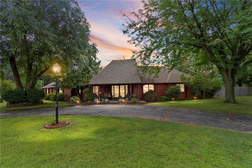 Listing Photo MLS #HMS2634605