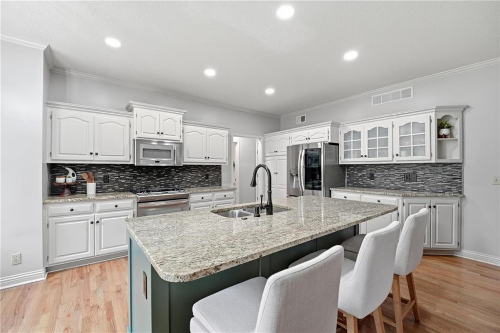 Listing Photo MLS #HMS2634683