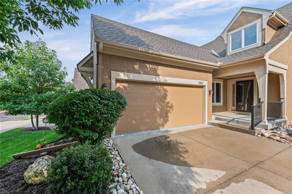 Listing Photo MLS #HMS2634729