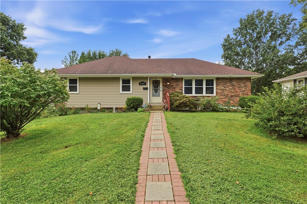 Listing Photo MLS #HMS2634785