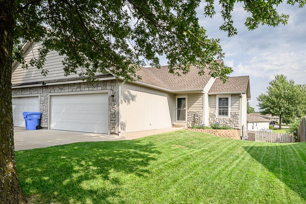 Listing Photo MLS #HMS2634787
