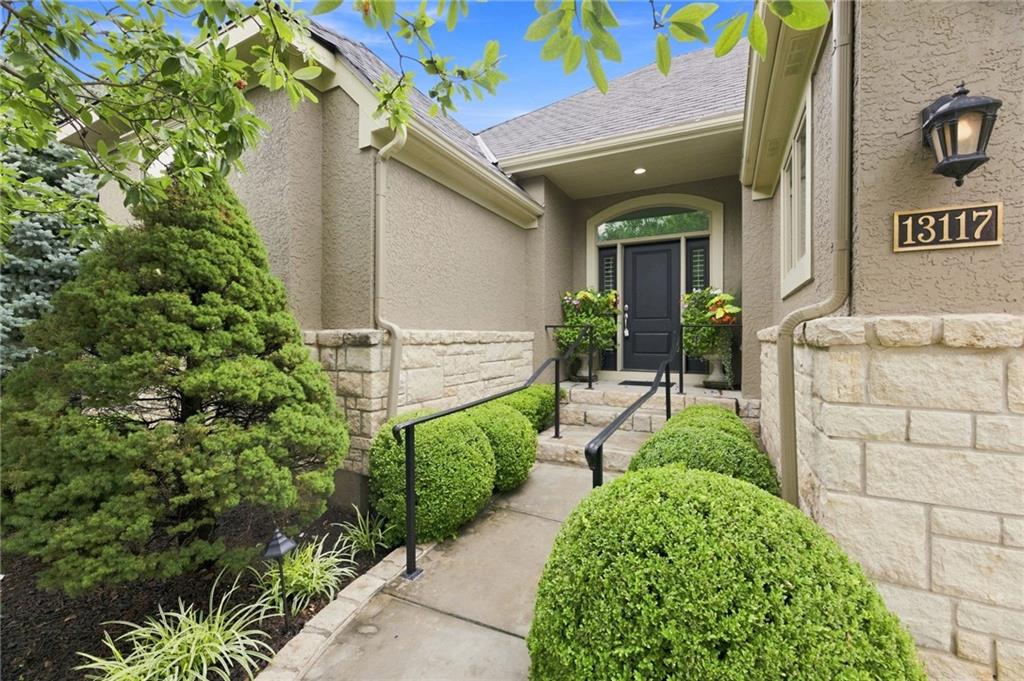 Listing Photo MLS #HMS2634861
