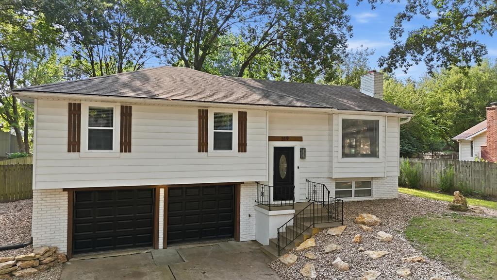 Listing Photo MLS #HMS2634914