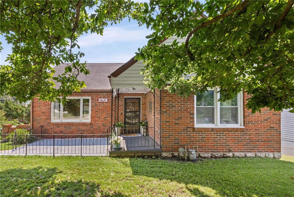 Listing Photo MLS #HMS2634951