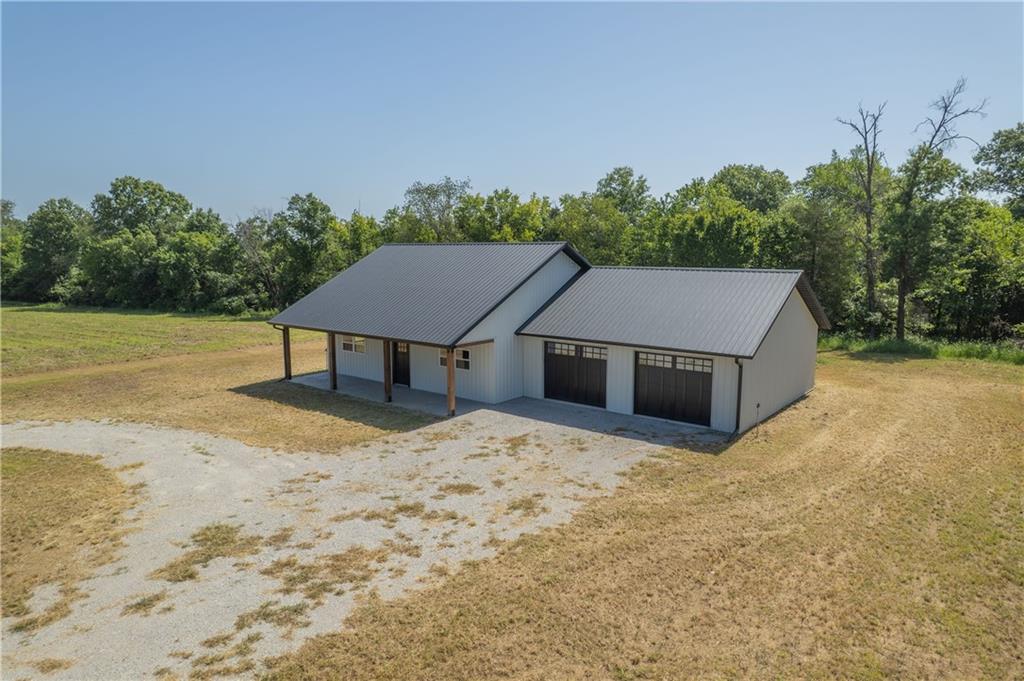 Listing Photo MLS #HMS2635015