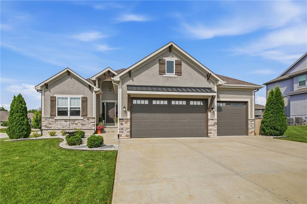 Listing Photo MLS #HMS2635028